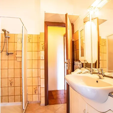 Apartment Gemuetliche In Mit Garten Und Grill Lido delle Nazioni